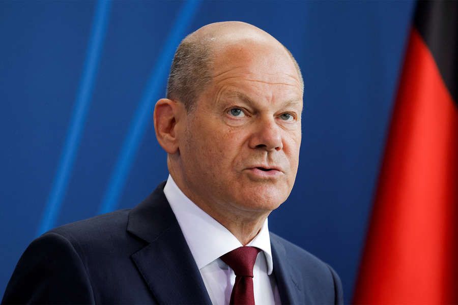 German Chancellor Olaf Scholz said that sanctions against Russia can be lifted only after consultations with Ukraine